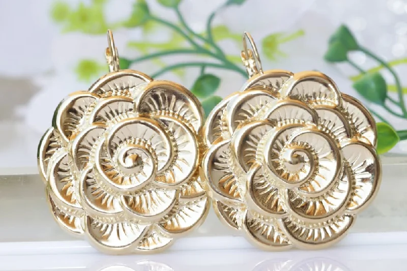 GOLD PLATED EARRINGS