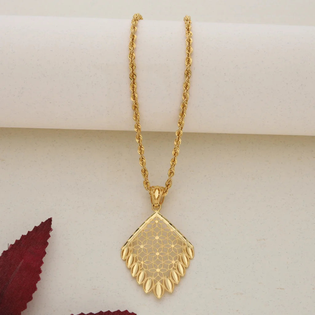 Gold Necklace (Chain With Gold Pendant With Flower Shaped) 21KT - FKJNKL21K7689