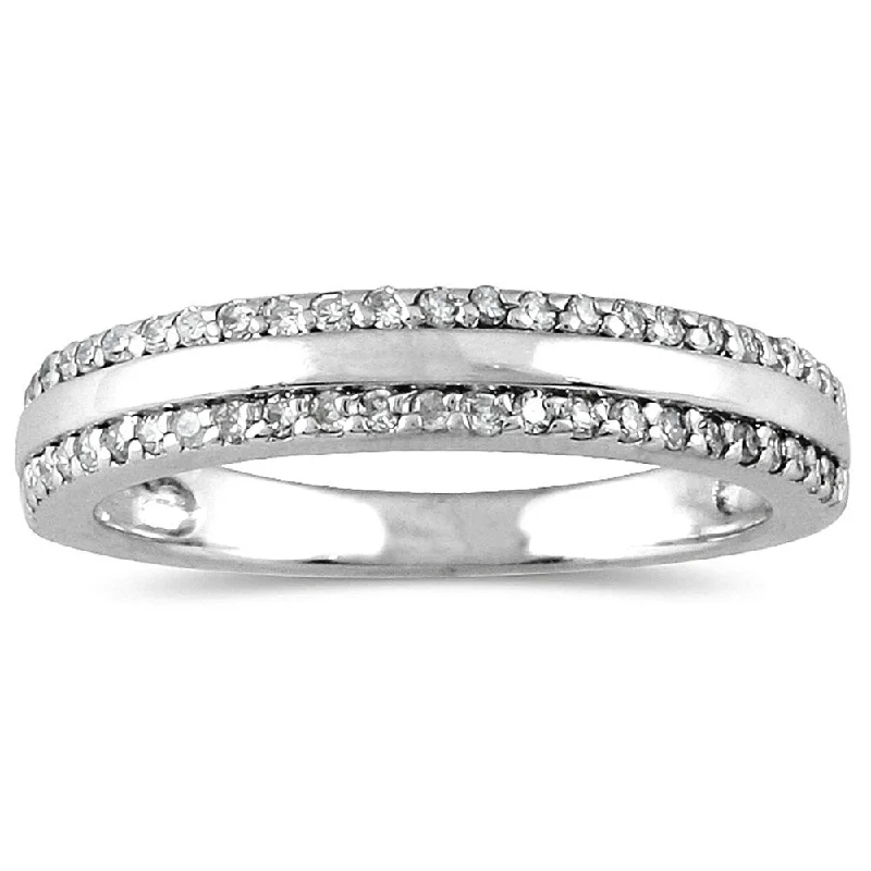 1/4 Carat TW Diamond Wedding Band in 10K White Gold