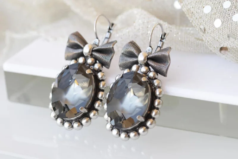 GRAY EARRINGS