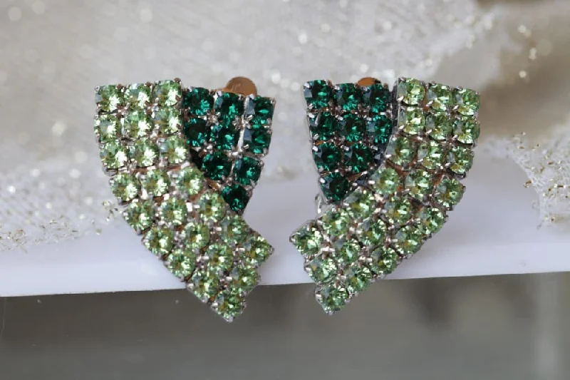 PERIDOT CLIP EARRINGS