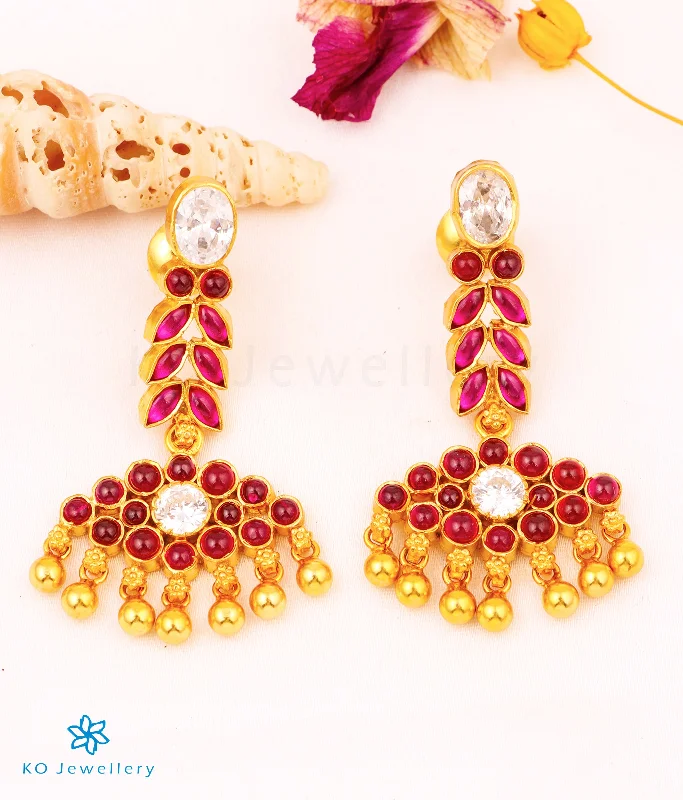 The Varsha Silver Kempu Earrings (Red/White))