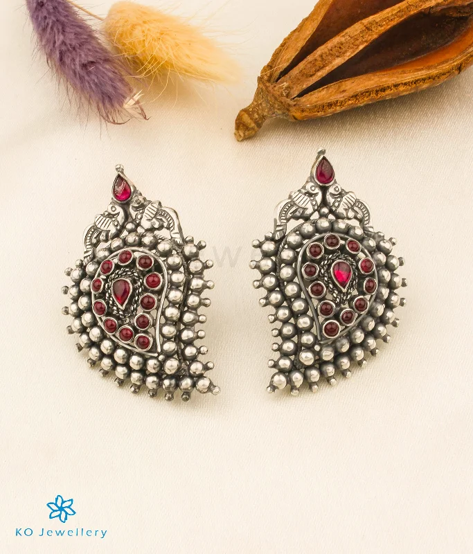 The Prashanti Silver Earstuds (Oxidised)