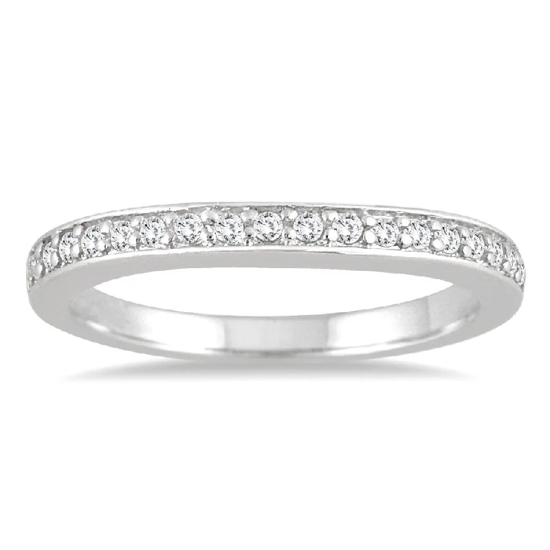 1/4 Carat TW Diamond Wedding Band in 14K White Gold