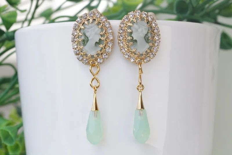 CAMEO EARRINGS