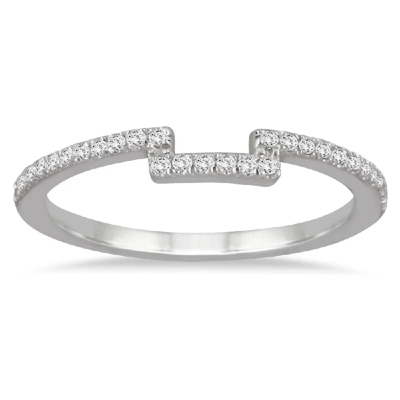 1/8 Carat TW Diamond Wedding Band in 14K White Gold