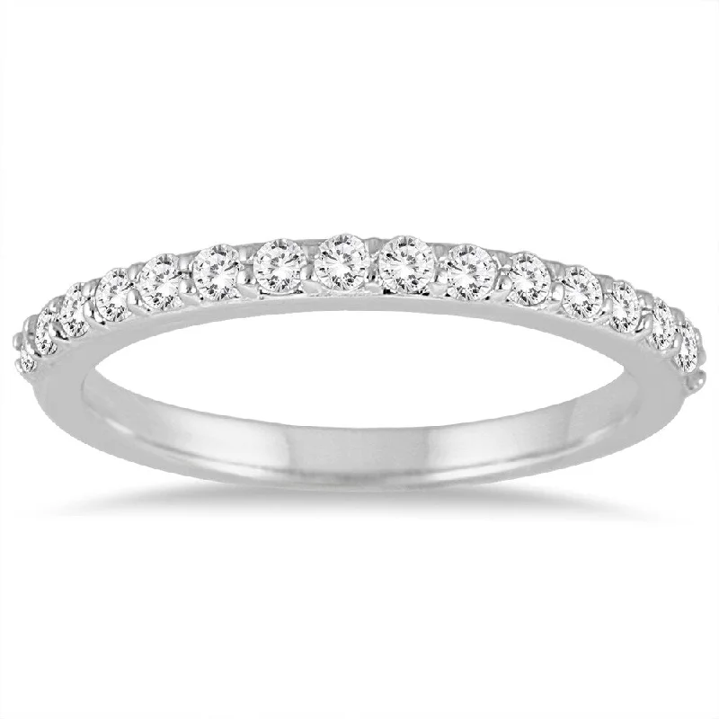 1/3 Carat TW Diamond Wedding Band in 14K White Gold