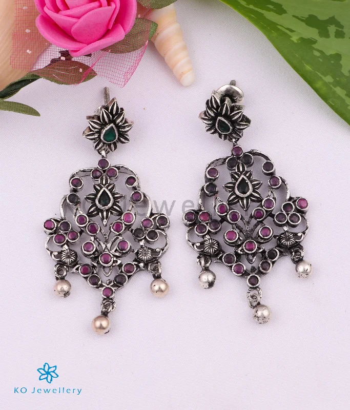 The Kadambari Silver Earrings (Red/Oxidised)